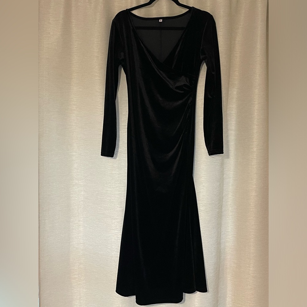 Elegant Black Velvet Dress